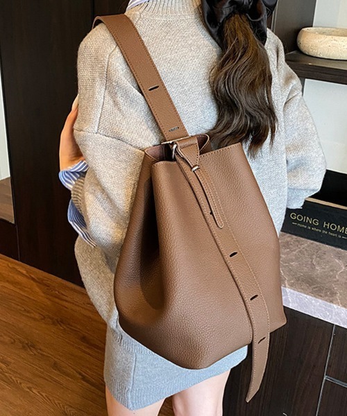 Miniministore(ミニミニストア)の「大容量トートバッグ ミニポーチ付き 上品(トートバッグ・レディース・ダークブラウン/ブラウン/グレイッシュベージュ/ブラック/キャメル・FREE)」の17枚目の写真