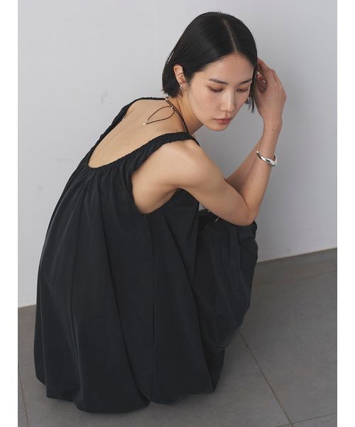 MIESROHE(ミースロエ)の「【セットアップ対応】【洗える】キュプラバルーンギャザーミニワンピース(ワンピース・レディース・モカ/ブラック・F)」の2枚目の写真