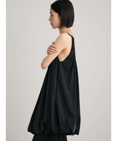 MIESROHE(ミースロエ)の「【セットアップ対応】【洗える】キュプラバルーンギャザーミニワンピース(ワンピース・レディース・モカ/ブラック・F)」の8枚目の写真