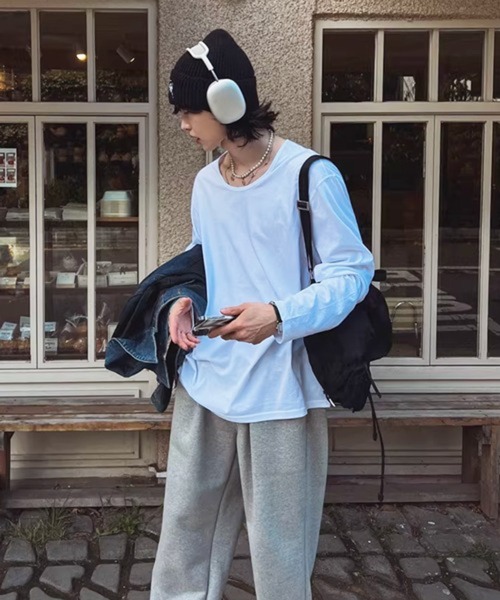 NOWLE(ノウル)の「【NOWLE】ルーズシルエット クルーネック ロングスリーブTシャツ / 無地 ロンT(Tシャツ/カットソー・メンズ・ブラック/ホワイト・LARGE/X-LARGE/MEDIUM/SMALL)」の12枚目の写真