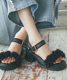 tocco closet（トッコ　クローゼット）の「フラワーフリル付きシアーストラップサンダル（サンダル）」