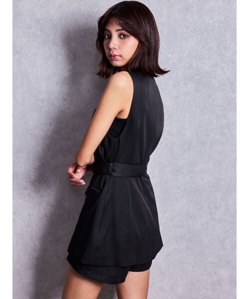 GYDA(ジェイダ)の「Symmetry GYDA bijouバックルジレ【セットアップ着用可能】(ベスト・レディース・ブラック/オフホワイト・FREE)」の19枚目の写真