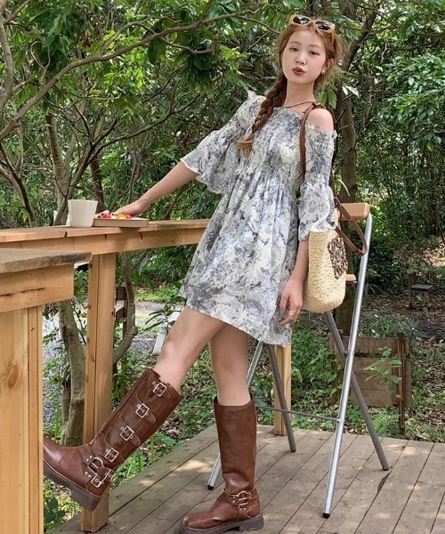 FUNdaysion(ファンデイション)の「プリントオフショルミニワンピース(ワンピース・レディース・ブルー・M)」の3枚目の写真