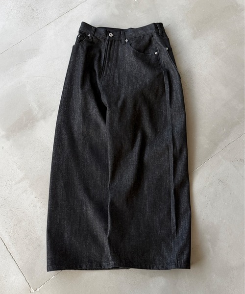 kutir（クティール）の「BAGGY SILHOUETTE RIGID DENIM PANTS/バギーシルエットリジットデニムパンツ（デニムパンツ・メンズ・ブラック/インディゴブルー・LARGE/MEDIUM/SMALL）」の16枚目の写真