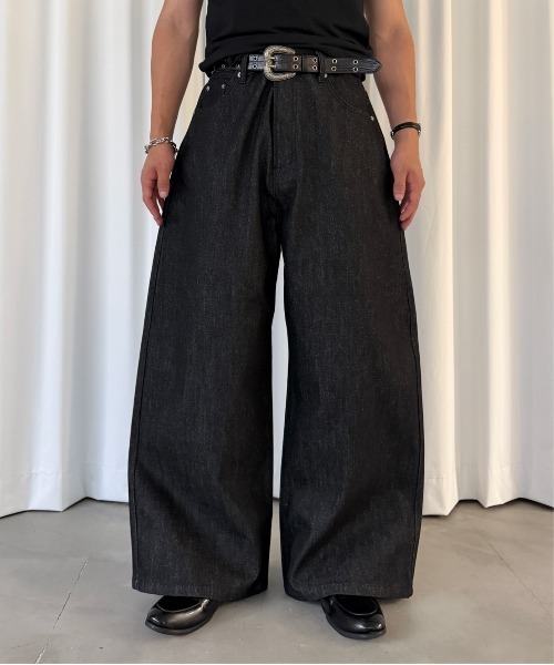 kutir（クティール）の「BAGGY SILHOUETTE RIGID DENIM PANTS/バギーシルエットリジットデニムパンツ（デニムパンツ・メンズ・ブラック/インディゴブルー・LARGE/MEDIUM/SMALL）」の12枚目の写真