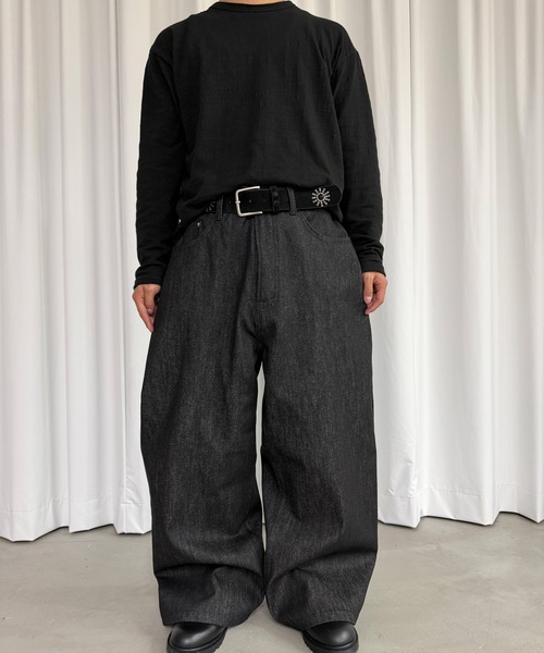 kutir（クティール）の「BAGGY SILHOUETTE RIGID DENIM PANTS/バギーシルエットリジットデニムパンツ（デニムパンツ・メンズ・ブラック/インディゴブルー・LARGE/MEDIUM/SMALL）」の9枚目の写真