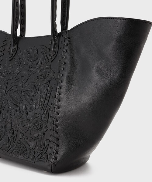 CARVING TRIBES(カービングトライブス)の「CurveTotebag(トートバッグ・レディース・ブラック/ブラウン系その他・FREE)」の4枚目の写真