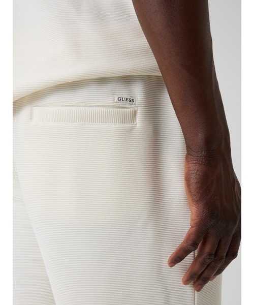 Guess（ゲス）の「ARIN Knit Shorts ハーフパンツ ショートパンツ（その他パンツ・メンズ・アイボリー・LARGE/SMALL/MEDIUM/X-LARGE）」の4枚目の写真