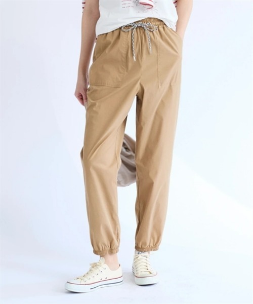 nissen（ニッセン）の「【水陸両用】うすカルストレッチイージーアンクルジョガーパンツ（ゆったりヒップ）＜大きいサイズ有＞（その他パンツ・レディース・ブラック/グリーン/ベージュ/パープル・L/LL/S/M/3L）」の7枚目の写真