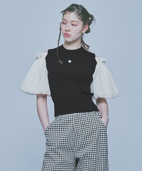 MARY QUANT(マリークワント)の「シフォン袖ニット プルオーバー(Tシャツ/カットソー・レディース・ホワイト/ブラック/ブルー・M)」の1枚目の写真