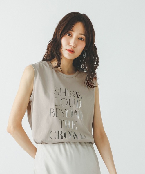 GLOBAL WORK(グローバルワーク)の「リッチクリーンプリントノースリーブ/806448(Tシャツ/カットソー・レディース・スミクロ/オフホワイト/グレイッシュベージュ・LARGE/MEDIUM)」の3枚目の写真