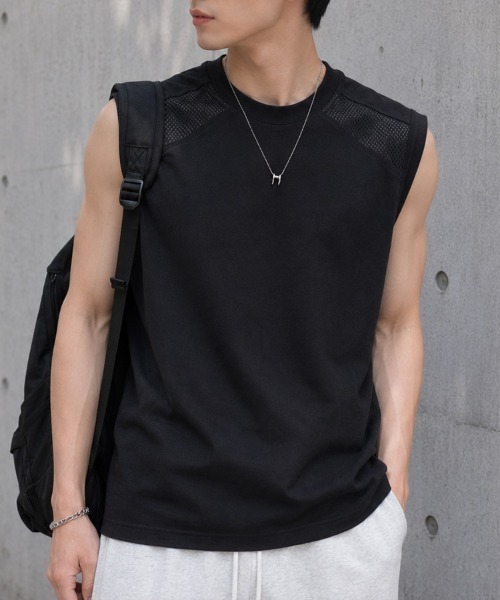 CLOTHY(クロシィ)の「【インナー使いやトレーニングにも◎】メンズ 速乾 肩メッシュ ノースリーブ Tシャツ(タンクトップ・メンズ・ブラック/グレー/オフホワイト・LARGE/MEDIUM)」の11枚目の写真