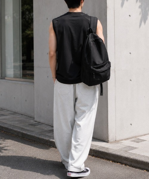 CLOTHY(クロシィ)の「【インナー使いやトレーニングにも◎】メンズ 速乾 肩メッシュ ノースリーブ Tシャツ(タンクトップ・メンズ・ブラック/グレー/オフホワイト・LARGE/MEDIUM)」の15枚目の写真