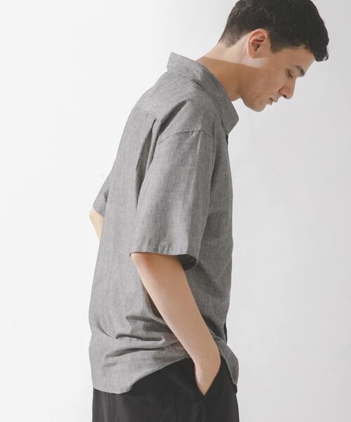 URBAN RESEARCH Sonny Label(アーバンリサーチサニーレーベル)の「接触冷感リネン混ショートスリーブシャツ(シャツ/ブラウス・メンズ・グリーン/ホワイト系その他/ネイビー/グレー/ブルー系その他・MEDIUM/LARGE/X-LARGE)」の18枚目の写真