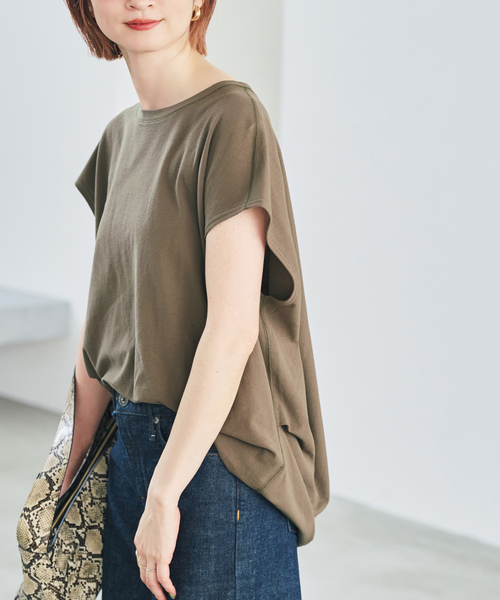 Spick & Span（スピックアンドスパン）の「アムンゼンクロスバックタックフレンチブラウス（シャツ/ブラウス・レディース・ホワイト/ネイビー/カーキ・FREE）」の4枚目の写真
