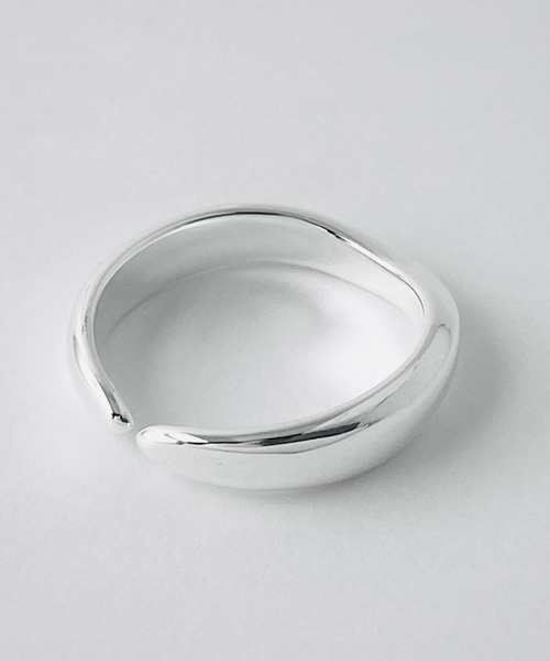 NOEL(ノエル)の「Slight Wave Ring #064 フリーサイズリング(リング・レディース・シルバー・FREE)」の5枚目の写真
