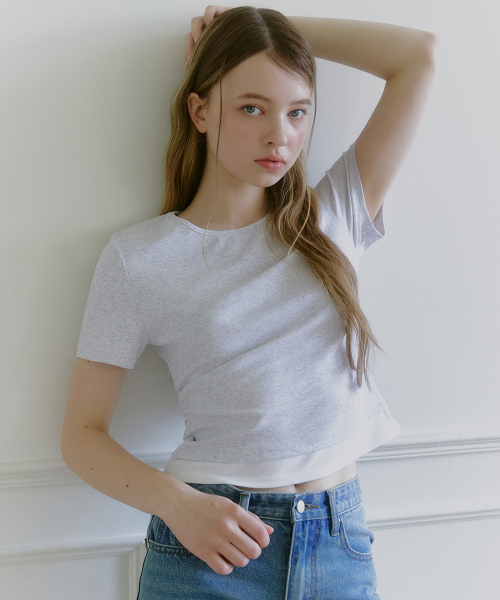 MICANE(ミケーネ)の「エリンレイヤードショートスリーブTシャツ(Tシャツ/カットソー・レディース・ホワイト/ネイビー・1/2/4/3)」の6枚目の写真