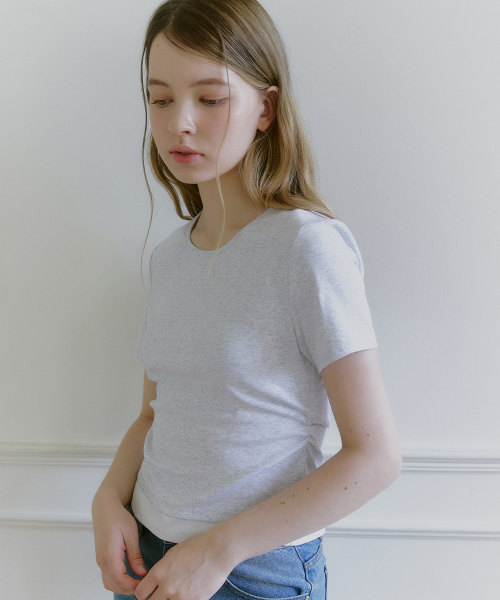 MICANE(ミケーネ)の「エリンレイヤードショートスリーブTシャツ(Tシャツ/カットソー・レディース・ホワイト/ネイビー・1/2/4/3)」の7枚目の写真