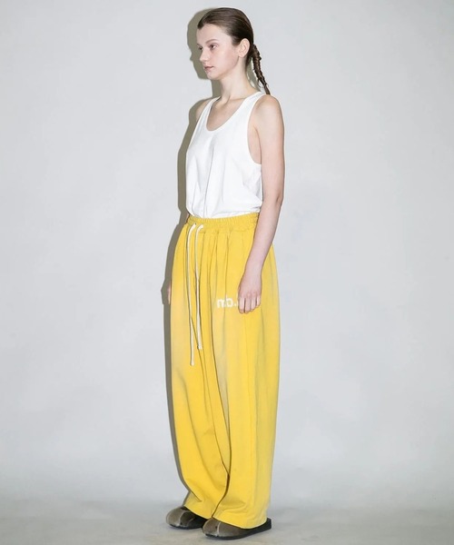 my beautiful landlet(マイビューティフルランドレット)の「【beautiful landlet】 DAMAGE SWEAT WIDE PANTS - embroidery(スウェットパンツ・メンズ・ブラウン/オートミール/イエロー/ブラック・2/1/0)」の8枚目の写真