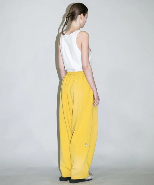 my beautiful landlet(マイビューティフルランドレット)の「【beautiful landlet】 DAMAGE SWEAT WIDE PANTS - embroidery(スウェットパンツ・メンズ・ブラウン/オートミール/イエロー/ブラック・2/1/0)」の10枚目の写真