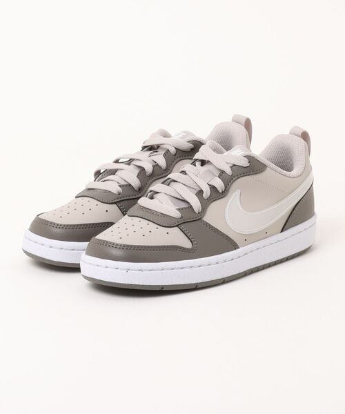 NIKE（ナイキ）の「《NIKE》Court Borough Low（スニーカー・レディース・ホワイト系その他/ブラウン系その他・22.5cm/23.0cm/23.5cm/24.0cm/24.5cm/25.0cm）」の2枚目の写真
