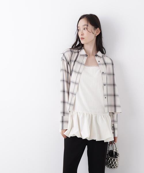 N.(N. Natural Beauty Basic)(エヌエヌナチュラルビューティーベーシック)の「バルーンキャミ(キャミソール・レディース・ブラック/オフホワイト・フリ-)」の4枚目の写真