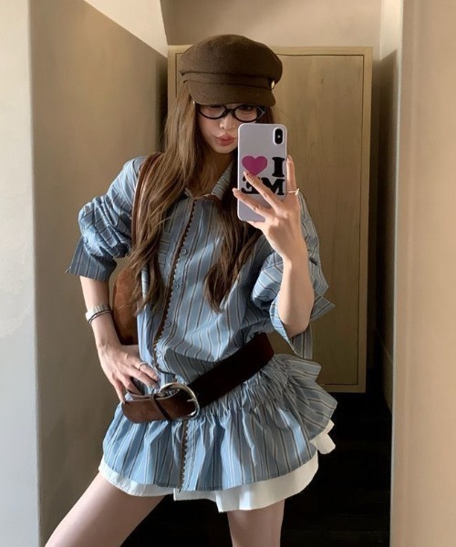 AVYL(アヴィル)の「ストライプフリルチュニックシャツ(シャツ/ブラウス・レディース・ブルー・M)」の16枚目の写真