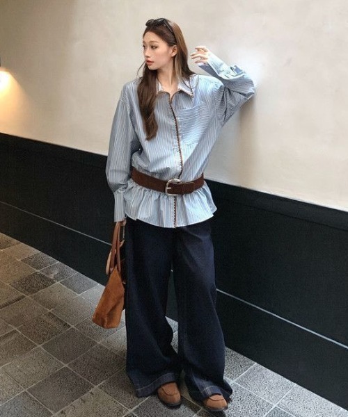 AVYL(アヴィル)の「ストライプフリルチュニックシャツ(シャツ/ブラウス・レディース・ブルー・M)」の19枚目の写真