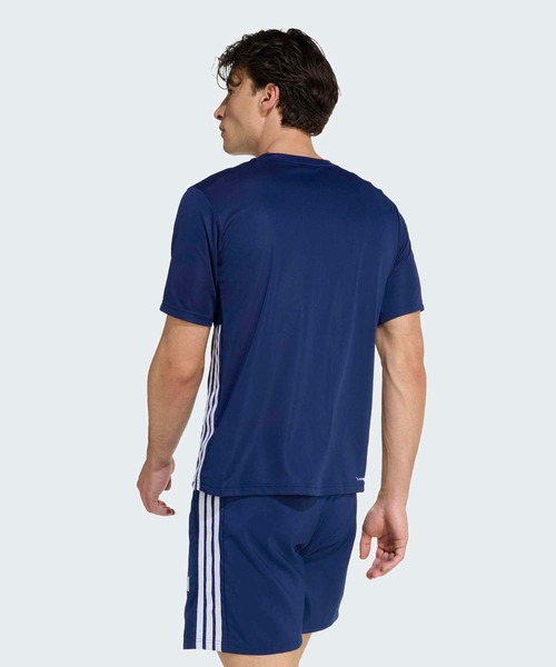 adidas（アディダス）の「ワークアウト エッセンシャルズ ベース スリーストライプス Tシャツ / アディダス adidas（Tシャツ/カットソー・メンズ・ブルー・XX-LARGE/3XL/LARGE/MEDIUM/SMALL/X-LARGE/X-SMALL）」の2枚目の写真
