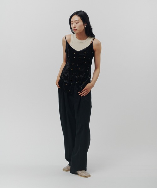 THINGS THAT MATTER(シングス ザット マター)の「STICKER PRINT VELOUR CAMISOLE / ステッカー プリント ベロア キャミソール(キャミソール・レディース・ブラック×レッド/ブラック×イエロー・FREE)」の19枚目の写真