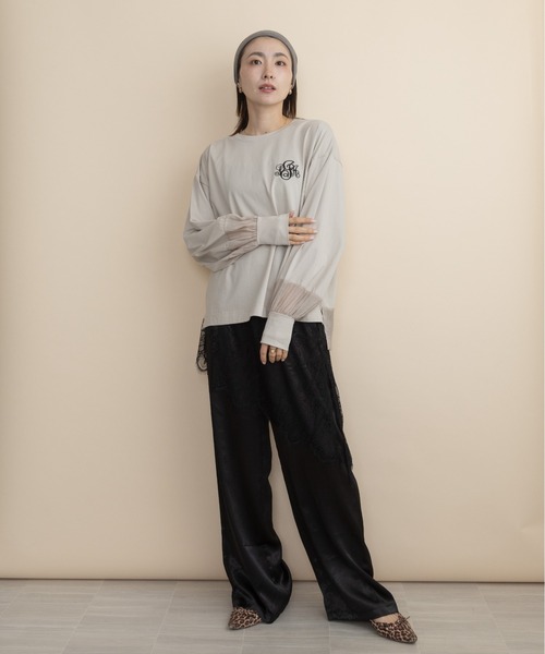 lodie(ロディ)の「胸ロゴモチーフ 異素材コンビ ロンT(Tシャツ/カットソー・レディース・ブラウン/ベージュ/チャコールグレー/ブラック・FREE)」の17枚目の写真