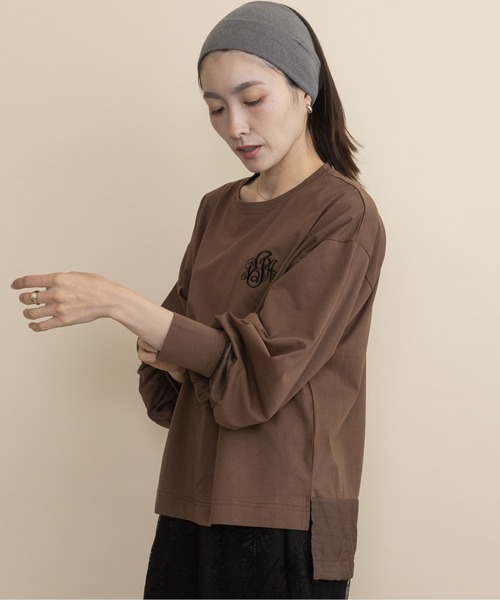 lodie(ロディ)の「胸ロゴモチーフ 異素材コンビ ロンT(Tシャツ/カットソー・レディース・ブラウン/ベージュ/チャコールグレー/ブラック・FREE)」の11枚目の写真