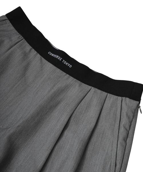 CONVERSE TOKYO(コンバーストウキョウ)の「WAIST LOGO WIDE SLACKS PANTS(スラックス・レディース・ブラック/ベージュ/グレー・FREE)」の5枚目の写真