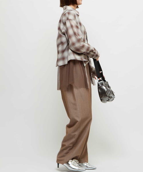 CONVERSE TOKYO(コンバーストウキョウ)の「WAIST LOGO WIDE SLACKS PANTS(スラックス・レディース・ブラック/ベージュ/グレー・FREE)」の12枚目の写真