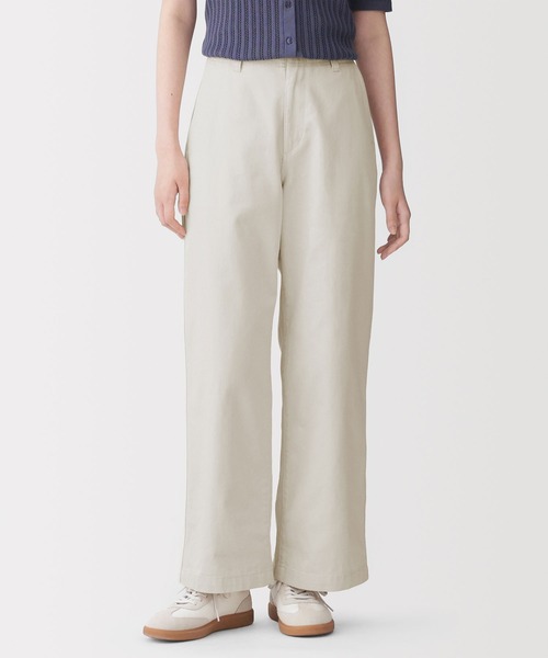 無印良品(ムジルシリョウヒン)の「婦人 ムラ糸 チノ ワイドパンツ(チノパンツ・レディース・ダークグレー/スモーキーグリーン系/ダークベージュ/アイボリー・S/M/XL/L/XXL)」の2枚目の写真