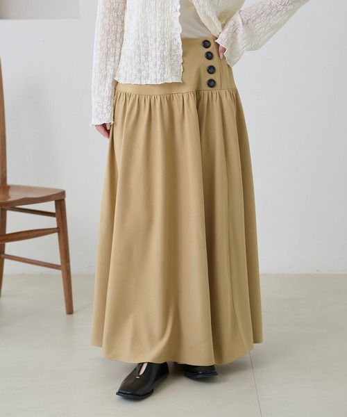 apres jour clair(アプレジュールクレア)の「【apres jour clair】アソートボタンデザインフレアスカート(スカート・レディース・ダークブラウン/ベージュ/ブラウン系その他・LARGE/フリー)」の3枚目の写真