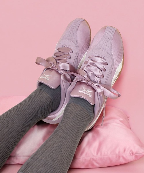 Reebok(リーボック)の「ウルトラ ロー / ULTRA LO(スニーカー・レディース・ライラック・23.5cm/23.0cm/22.5cm/26.0cm/25.5cm/25.0cm/24.0cm/24.5cm)」の1枚目の写真