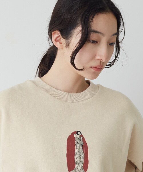 conges payes ADIEU TRISTESSE(コンジェ ペイエ アデュートリステス)の「《ナガノチサトさんコラボ》裏毛プルオーバー(スウェット・レディース・グレー系その他/ベージュ系その他/ベージュ・FREE)」の17枚目の写真