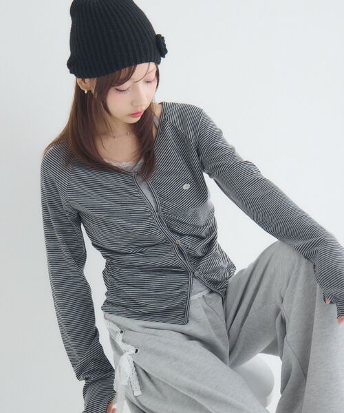 ems excite(エムズエキサイト)の「ホルターレイヤード風ボーダーカットソー(Tシャツ/カットソー・レディース・ブラウン系その他3/ブラック系その他3/グレー系その他3・FREE)」の11枚目の写真