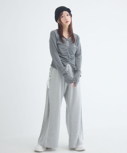 ems excite(エムズエキサイト)の「ホルターレイヤード風ボーダーカットソー(Tシャツ/カットソー・レディース・ブラウン系その他3/ブラック系その他3/グレー系その他3・FREE)」の8枚目の写真