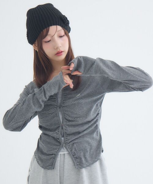 ems excite(エムズエキサイト)の「ホルターレイヤード風ボーダーカットソー(Tシャツ/カットソー・レディース・ブラウン系その他3/ブラック系その他3/グレー系その他3・FREE)」の4枚目の写真