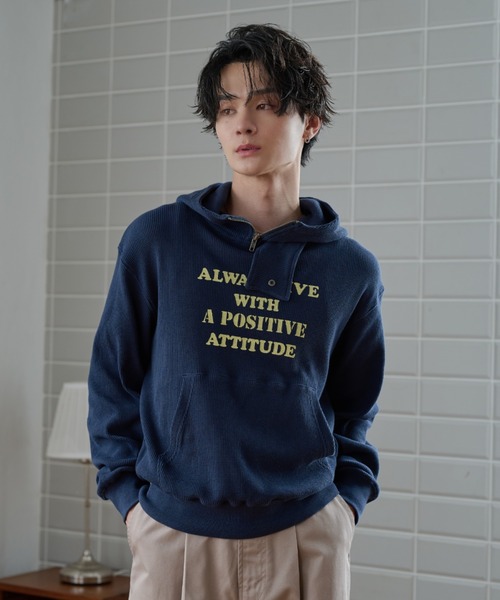 sedacle（セダクル）の「Thermal High Neck Hoodie／サーマル ハイネック フーディー（パーカー・メンズ・ブラウン/ネイビー/ライトグレー・SMALL/LARGE/MEDIUM）」の3枚目の写真