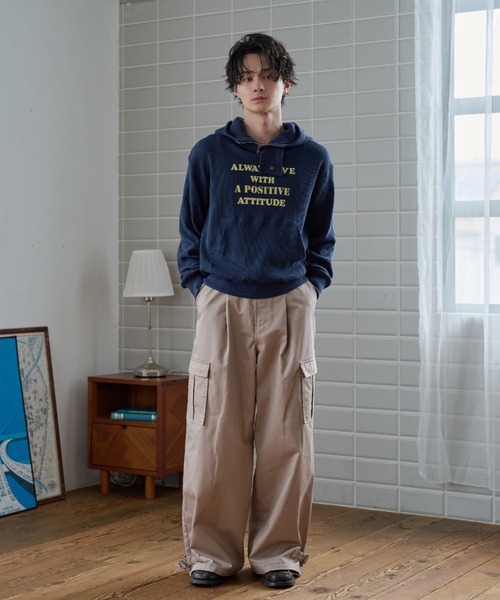 sedacle（セダクル）の「Thermal High Neck Hoodie／サーマル ハイネック フーディー（パーカー・メンズ・ブラウン/ネイビー/ライトグレー・SMALL/LARGE/MEDIUM）」の5枚目の写真