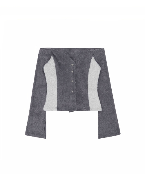 NO EXTRA TOUCH(ノー・エクストラ・タッチ)の「Hairy Fur Off-Shoulder Cardigan (Gray) / 26FWKC001GR(カーディガン/ボレロ・レディース・ライトグレー・SMALL/MEDIUM)」の3枚目の写真