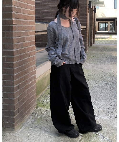 anyonemore(エニワンモア)の「裾スナップボタンサイドタックワイドパンツ(その他パンツ・レディース・ブラック/ブラウン・SMALL/MEDIUM)」の4枚目の写真
