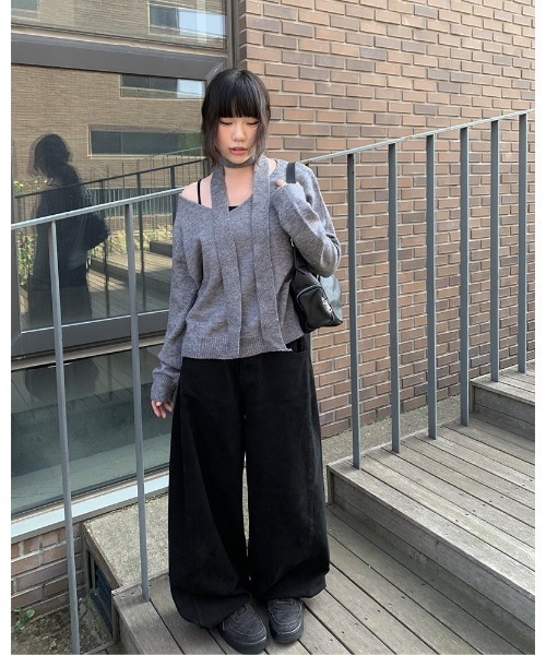 anyonemore(エニワンモア)の「裾スナップボタンサイドタックワイドパンツ(その他パンツ・レディース・ブラック/ブラウン・SMALL/MEDIUM)」の6枚目の写真