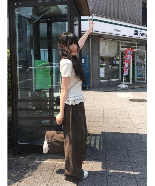 anyonemore(エニワンモア)の「裾スナップボタンサイドタックワイドパンツ(その他パンツ・レディース・ブラック/ブラウン・SMALL/MEDIUM)」の21枚目の写真