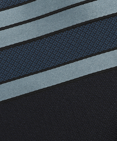 EDIFICE（エディフィス）の「Holliday & Brown(ホリデー & ブラウン） Regimental Stripe Tie（ネクタイ・メンズ・ネイビー・FREE）」の4枚目の写真