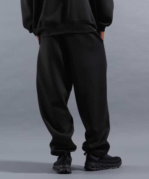 NUMERALS（ヌメラルズ）の「[NUMERALS]NO WORRIES CENTER CREASE JERSY PANTS（その他パンツ・メンズ・ブラック/グレー・LARGE/MEDIUM）」の7枚目の写真