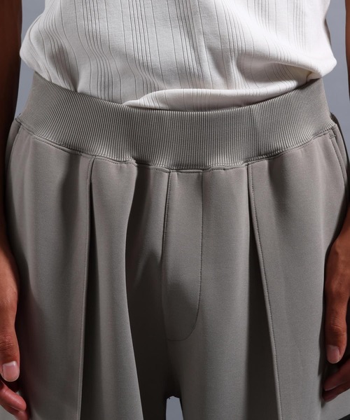 NUMERALS（ヌメラルズ）の「[NUMERALS]NO WORRIES CENTER CREASE JERSY PANTS（その他パンツ・メンズ・ブラック/グレー・LARGE/MEDIUM）」の16枚目の写真